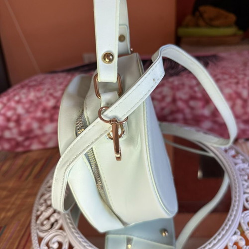 Round Lime Slice Shoulder Bag like new, mint green