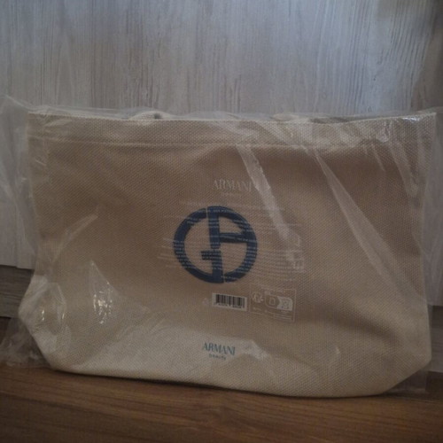 Giorgio Armani Beauty shoulder bag new beige blue