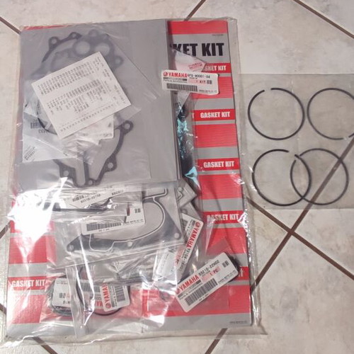 Yamaha Mariner 40HP Genuine Gasket Kit and Piston Rings new