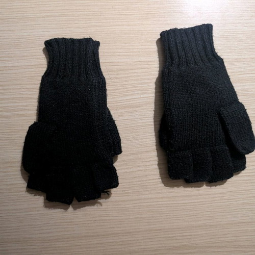 Children's black gloves used