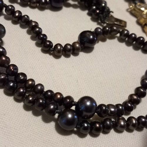 Black Pearls Necklace like new, about 400 small and 50 large pearls