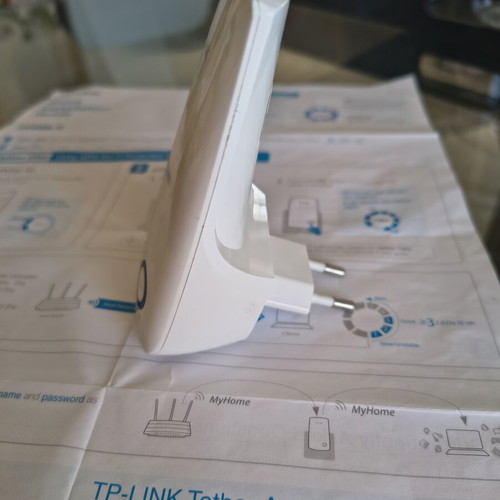 TP-Link TL-WA850RE Wi-Fi Range Extender N300, like new
