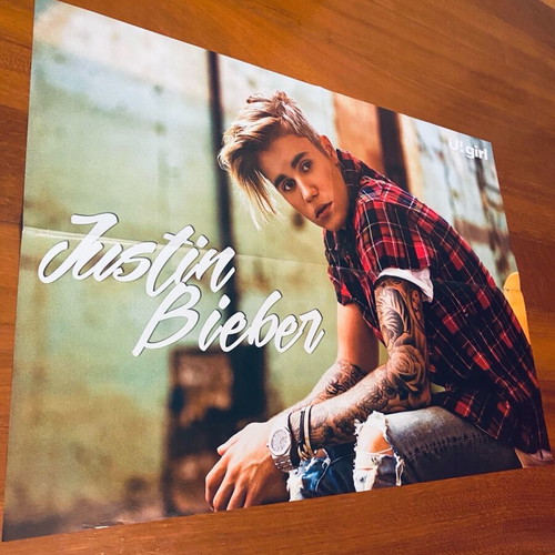 Justin Bieber collectible posters like new, set of 14 pieces
