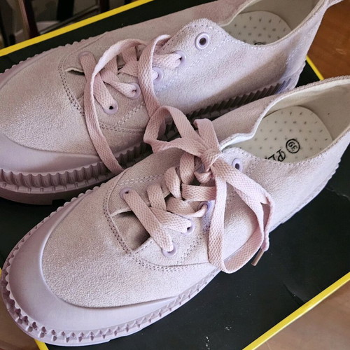 Sneakers size 39 like new, purple