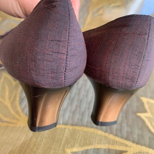 Shoes new chocolate color with sequins and beads, size 36