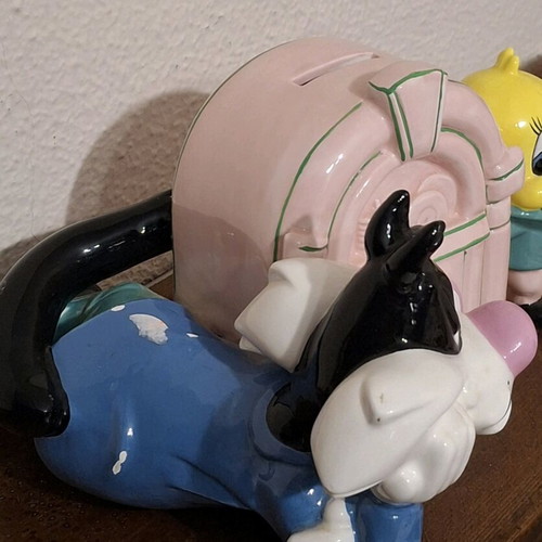 Vintage Looney Tunes Sylvester & Tweety coin bank used 1994