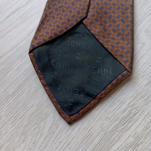 Fendi men's tie like new, brown with blue print, 100% silk