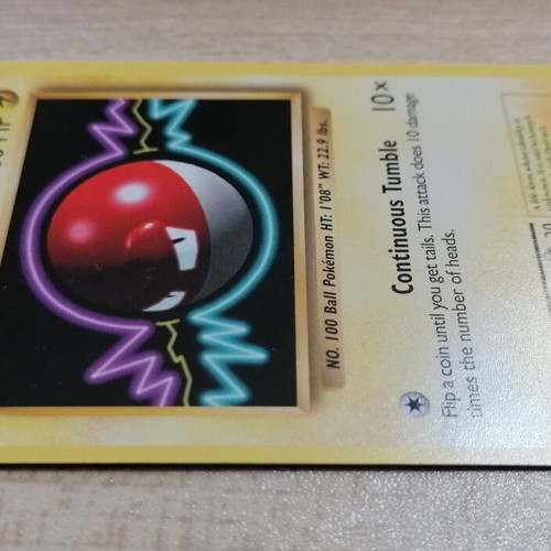 Voltorb Pokémon Card Evolutions 2016 Near Mint