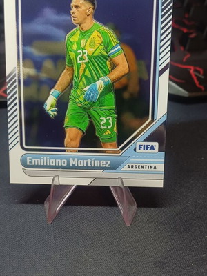 Donruss Soccer Optic Emiliano Martinez 2024 card like new