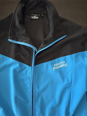 Alpine Pro jacket like new, windproof soft shell, size M