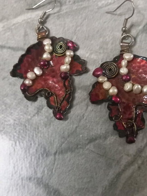 Handmade dangling earrings like new, dark red with pearls