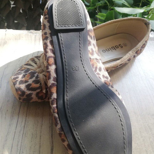 Sabino leopard ballet flats like new, size 38, pointed toe