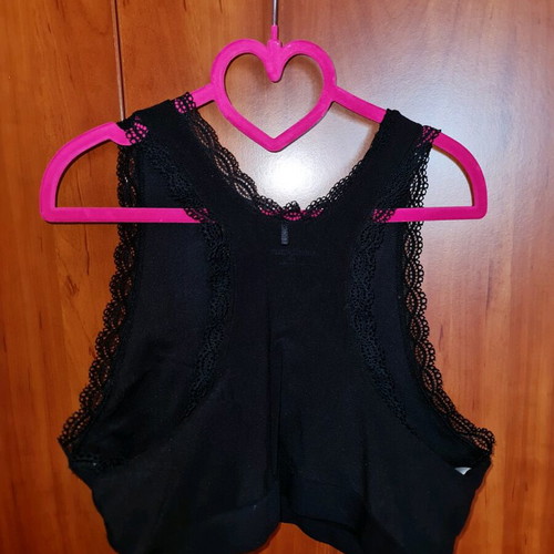 Mamalicious nursing bras pack of 4 medium size like new
