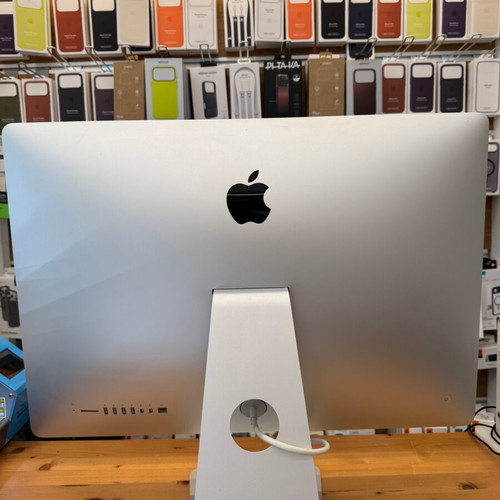 Apple iMac Retina 5K 27'' Late 2015 used, 8GB RAM, 1TB HDD