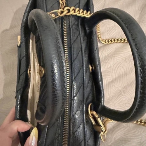Guess handbag and crossbody like new, black