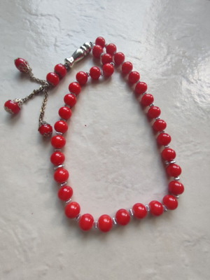 Red Komboloi new with smooth beads and metal details