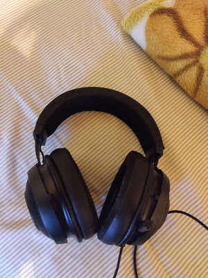 Razer Kraken X Lite Over Ear Gaming Headset used with 3.5mm connection