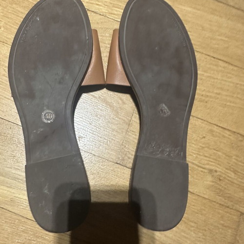 Tory Burch Ines Πέδιλα σαν καινούργιο, καφέ με χρυσές λεπτομέρειες