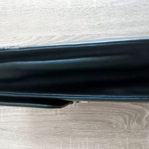 Wall Street leather briefcase hand/shoulder like new, black