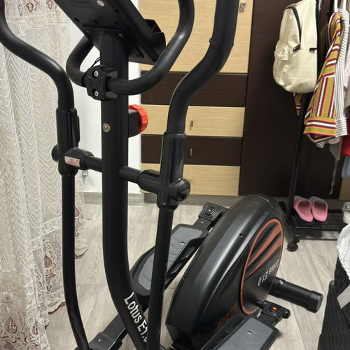 Lotus E1.0 elliptical trainer like new
