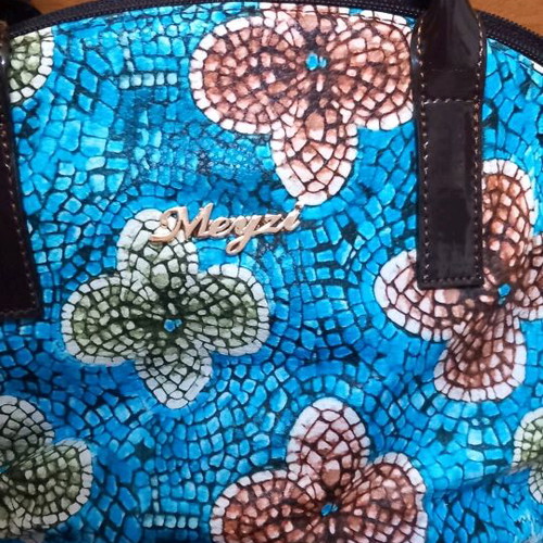 Meyzi bag like new, can be worn crossbody