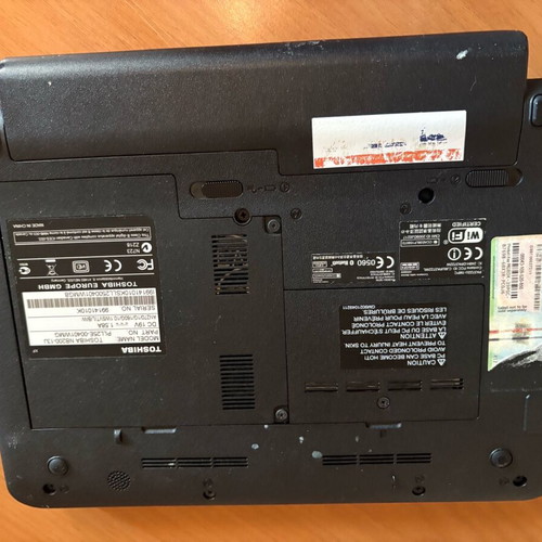 Mini laptop Toshiba NB200-13J μεταχειρισμένο με ελλείπον κουμπί J