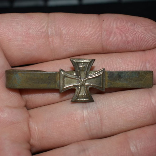 Tie clip with Iron Cross 1939-1945 used
