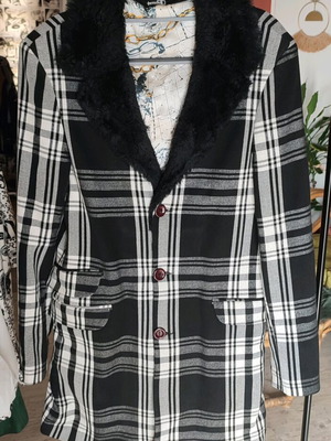 90plusninety women's coat black and white checkered like new with fur