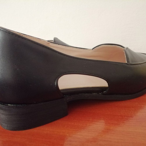 Elegant black unisex leather loafers size 43, new