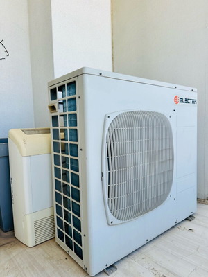 Electra air conditioner used 30,000 BTU Model OU8-30 RC R410 EL