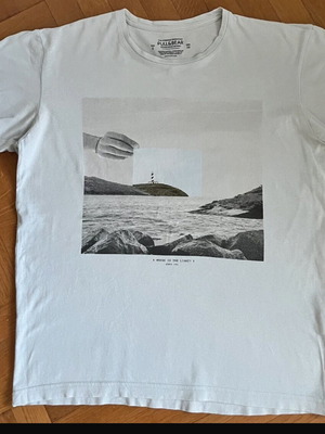 Pull & Bear unisex print T-shirt size S light grey like new