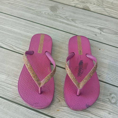 Ipanema Brasil children's flip flops size 29