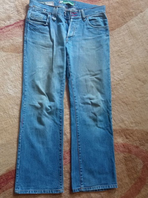 Aggresive W32 jeans men's, slightly wide fit, like new