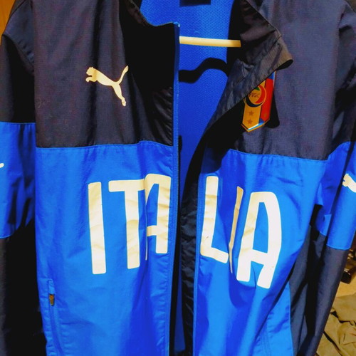 Italia 4* Rain Jacket used, waterproof Euro medium size