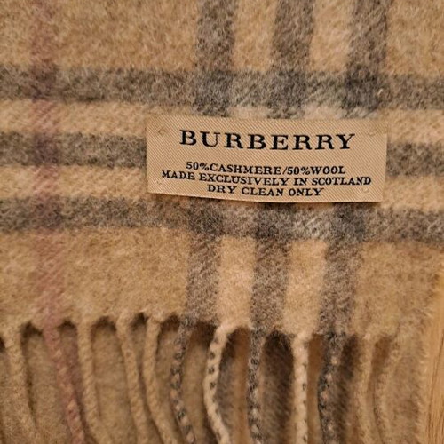 Burberry scarf like new, 50% cashmere 50% wool, grey beige