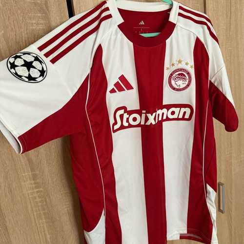 Olympiacos 2025 Daniel Podence Large Jersey like new with Champions League badge