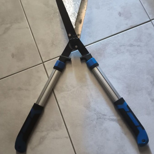 Lux Border Hedge Shears like new with aluminum handles