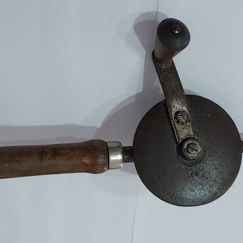 Hand drill vintage used with gears collectible (1950?)