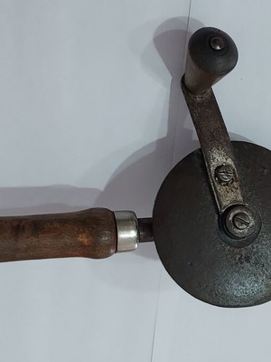 Τρυπάνι χειρός vintage μεταχειρισμένο με γρανάζια συλλεκτικό (1950?)