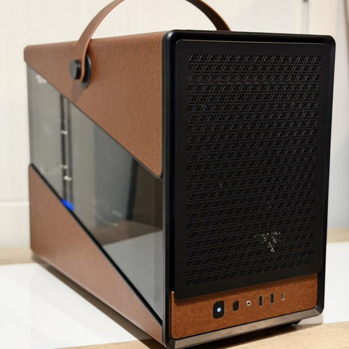 Gaming Computer Xeon E5-2650 V2 RX 580 32GB RAM like new