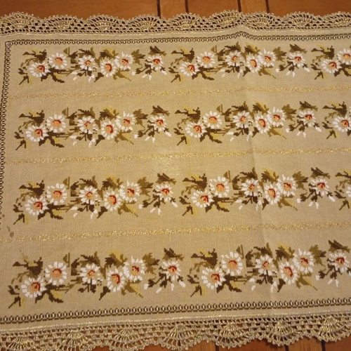 Table linens like new