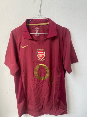 Retro Arsenal jersey size M