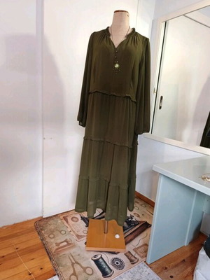 Muslin women's dress like new, practical, green