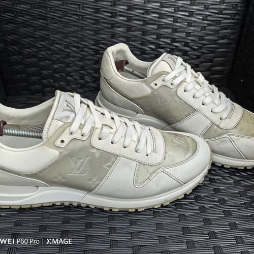 Louis Vuitton sneakers used size 43.5 white authentic