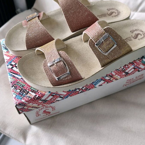 Italian leather slippers new, size 40, beige and gold
