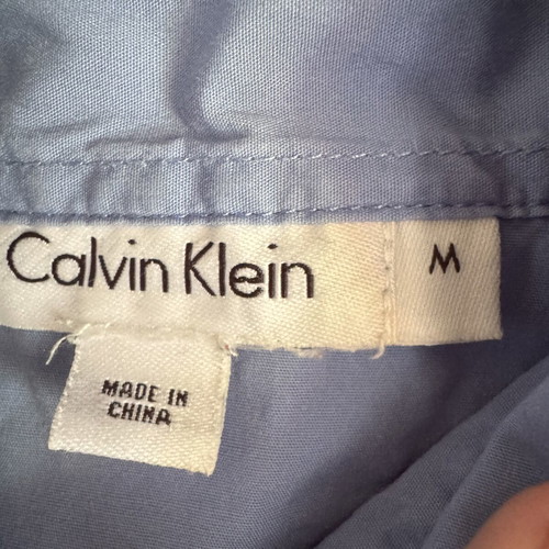 Calvin Klein women's button-up long sleeve shirt size M, blue