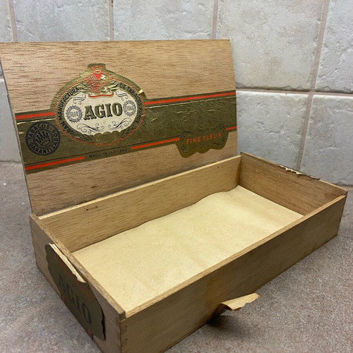 Agio cigar box used