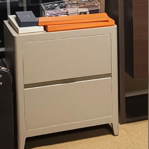 Mavrici & Co nightstand used, minimal design beige color