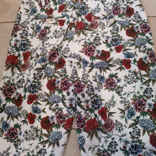 Zara pants floral pattern white formal unused size 36