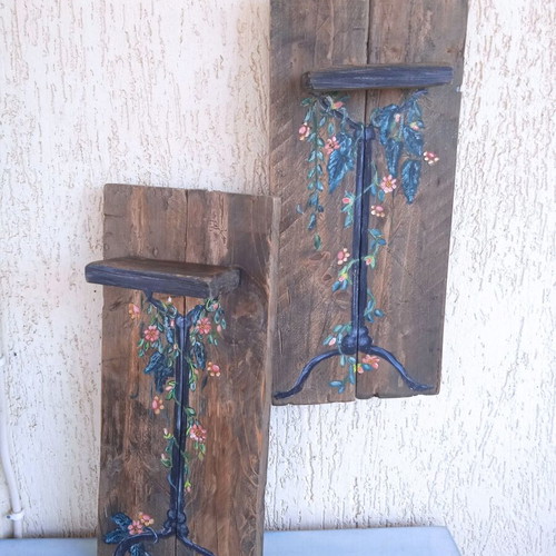 Handmade painted wooden shelves used, floral design